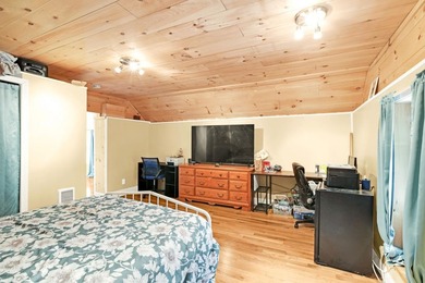 Low tax Alton says total renovation 2009/2010. This home offers - photo 11