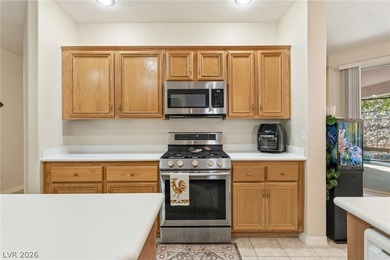 Immaculate!! Single story Cottage Hill home, NO HOA. 3 car - photo 15