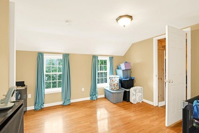 Low tax Alton says total renovation 2009/2010. This home offers - photo 14