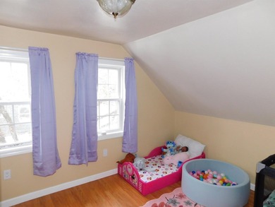 Low tax Alton says total renovation 2009/2010. This home offers - photo 17