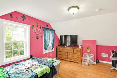 Low tax Alton says total renovation 2009/2010. This home offers - photo 19