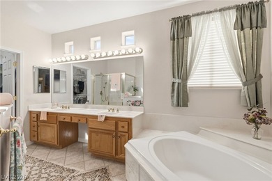 Immaculate!! Single story Cottage Hill home, NO HOA. 3 car - photo 25