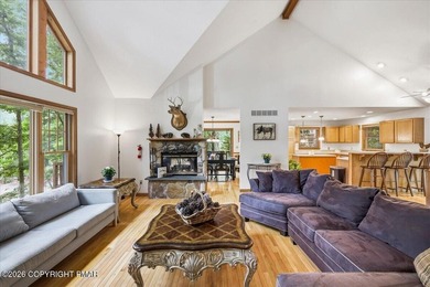 Large mountain lodge offering the perfect blend of four-season - photo 28