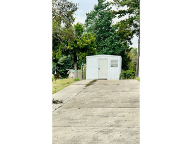 Vacant lot located in the highly sought-after Whispering Pines - photo 2