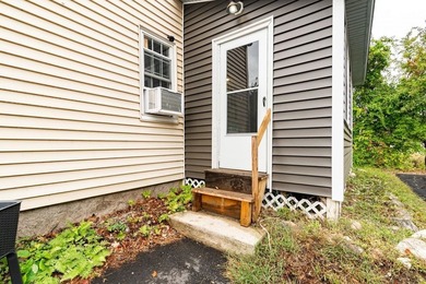 Low tax Alton says total renovation 2009/2010. This home offers - photo 31