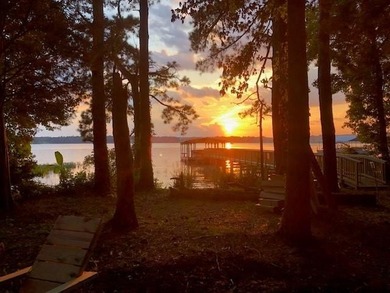 Vacant lot located in the highly sought-after Whispering Pines - photo 7