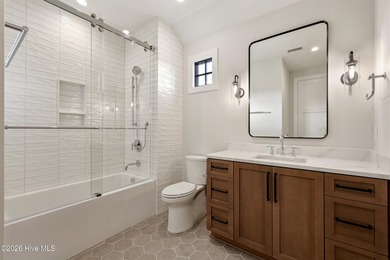 Luxury, location, and low-maintenance living come together - photo 39