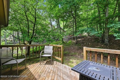 Large mountain lodge offering the perfect blend of four-season - photo 46