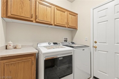 Immaculate!! Single story Cottage Hill home, NO HOA. 3 car - photo 47