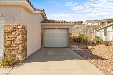 Immaculate!! Single story Cottage Hill home, NO HOA. 3 car - photo 50