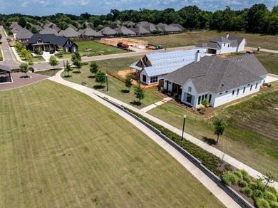 Nestled within the prestigious and well established Huntington - photo 7
