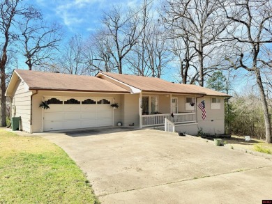 Lake Home For Sale in Bull Shoals, Arkansas