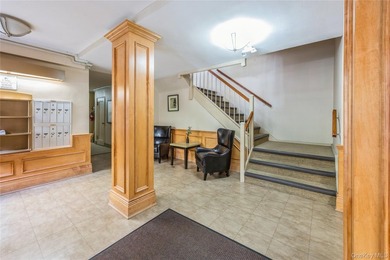 **Beautiful Two-Bedroom Co-Op in New Rochelle Near Iona - photo 4