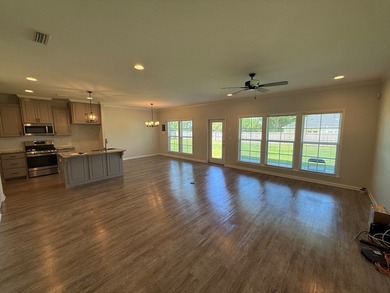 Like-new home in desirable Reflections on the Lake S/D on - photo 6