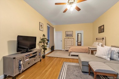 IT' S TIME TO STOP RENTING...BEECHHURST TOWERS ...Historic - photo 7