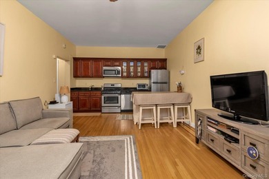 IT' S TIME TO STOP RENTING...BEECHHURST TOWERS ...Historic - photo 8