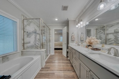 Updated 3/2 Adorable Home plus SHOP!! - photo 18