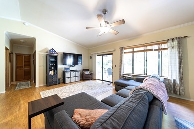 Discover the perfect blend of comfort and tropical abundance in - photo 4