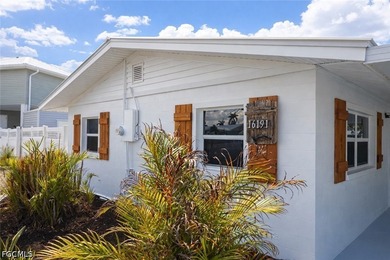 Whether you're searching for a waterfront investment opportunity - photo 2