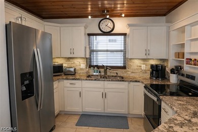 Whether you're searching for a waterfront investment opportunity - photo 7