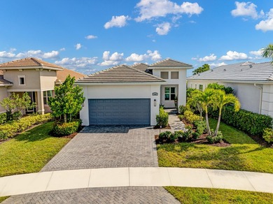 Enjoy lake views from your screened back patio on a quiet culs - photo 1