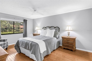 Enjoy carefree Florida living in this turnkey-furnished - photo 4