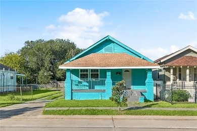 Lake Pontchartrain Home For Sale in New Orleans Louisiana