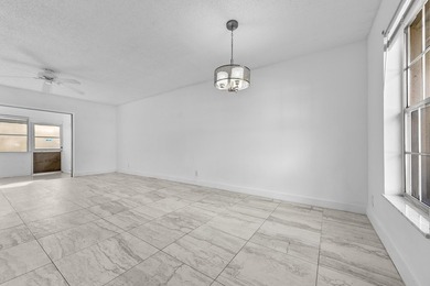 Beautiful 1-bedroom, 1-bath condo located in the desirable 55+ - photo 6