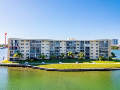 Little Maule Lake Condo Sale Pending in Aventura Florida