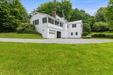The Dexter Road Farmhouse, Circa 1800 In 1922, poet laureate and - photo 14