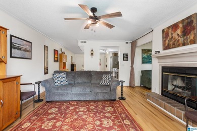 Beautiful 2 bedroom, 2 bath condo with a BONUS ROOM located on - photo 15