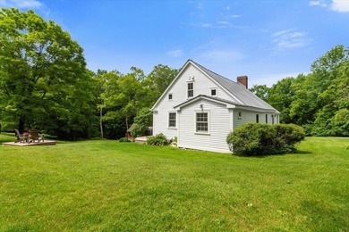 The Dexter Road Farmhouse, Circa 1800 In 1922, poet laureate and - photo 18