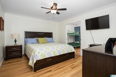 Beautiful 2 bedroom, 2 bath condo with a BONUS ROOM located on - photo 22