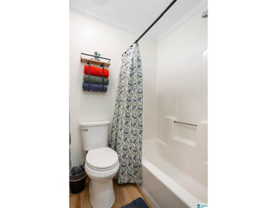 Beautiful 2 bedroom, 2 bath condo with a BONUS ROOM located on - photo 27
