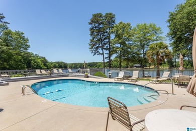 Beautiful 2 bedroom, 2 bath condo with a BONUS ROOM located on - photo 42