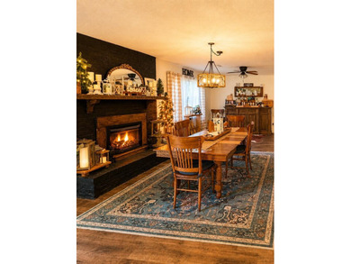 MOTIVATED SELLER!!! Charming 3 bedroom, 2 bath cottage full of - photo 5
