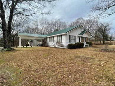 Kentucky Lake Home For Sale in Big Sandy Tennessee