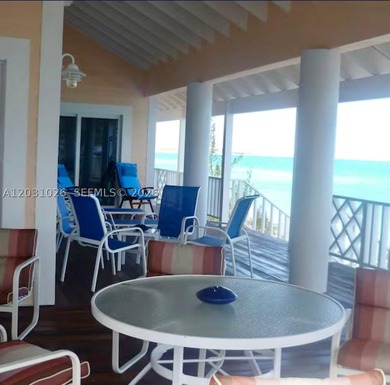 We present Casa Marina, an extraordinary oceanfront retreat - photo 4