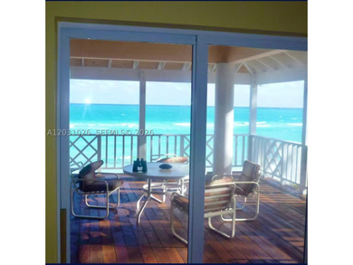 We present Casa Marina, an extraordinary oceanfront retreat - photo 5