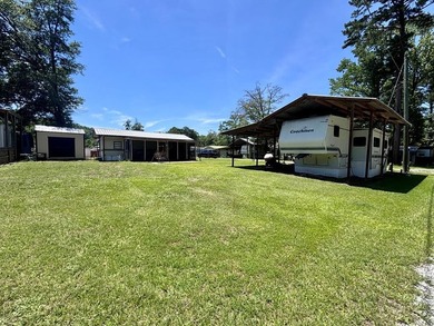 Spacious corner lot-comprised of two lots in one-located in - photo 1