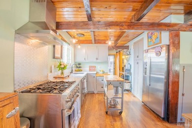 Classic Tahoe charm and modern comfort come together in this - photo 11