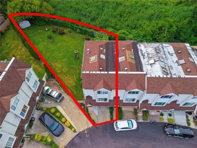 Welcome to 30 Tone Lane, Staten island, NY 10305! Move right - photo 14