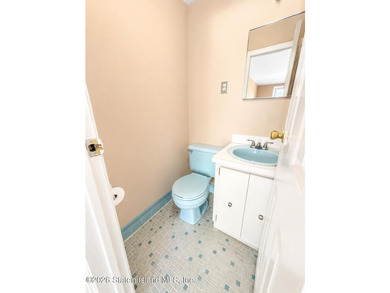 Large 22x40 two-family semi-attached home on a beautiful corner - photo 14