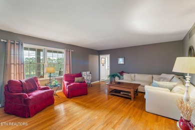 Bring your Buyers! Experience covered-front porch sitting at its - photo 21
