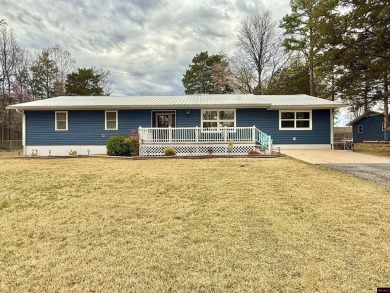 Lake Home For Sale in Bull Shoals, Arkansas