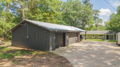 Updated 3/2 Adorable Home plus SHOP!! - photo 5