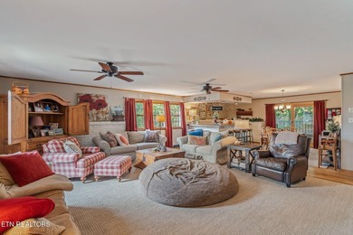 Bring your Buyers! Experience covered-front porch sitting at its - photo 28