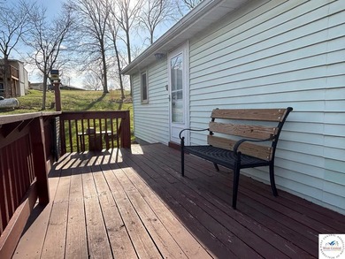Fully Furnished 2nd Tier Lake Cabin Discover the perfect blend - photo 30