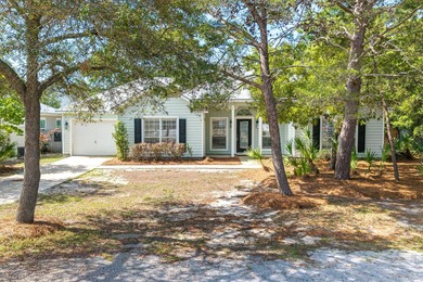 Charming coastal cottage just a few blocks from the sugar-white - photo 31