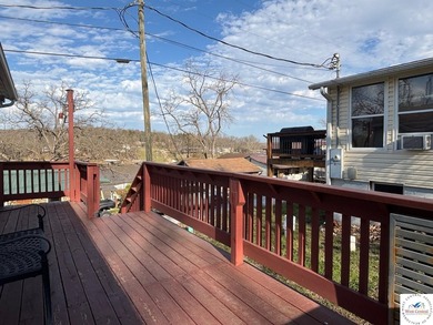 Fully Furnished 2nd Tier Lake Cabin Discover the perfect blend - photo 31